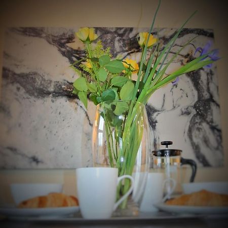 Oyo Approved Serviced Apartments Steam Mill Τσέστερ Εξωτερικό φωτογραφία