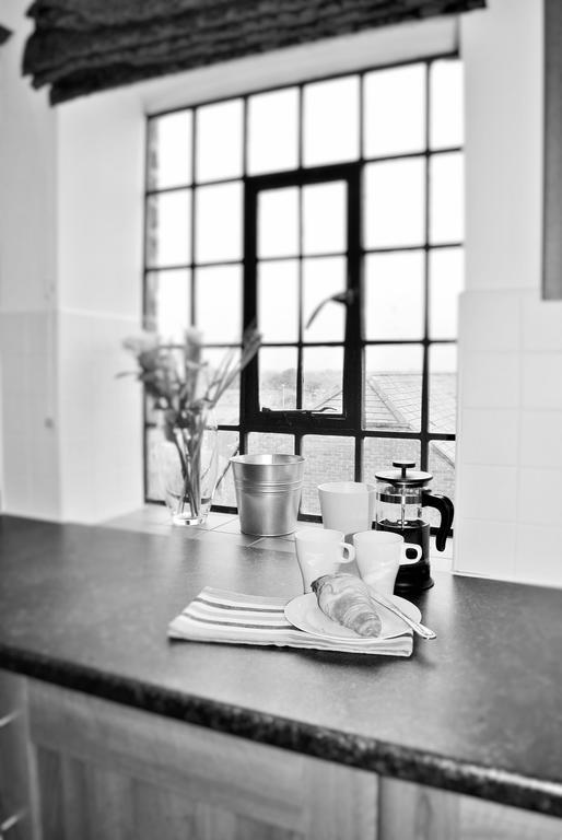 Oyo Approved Serviced Apartments Steam Mill Τσέστερ Εξωτερικό φωτογραφία