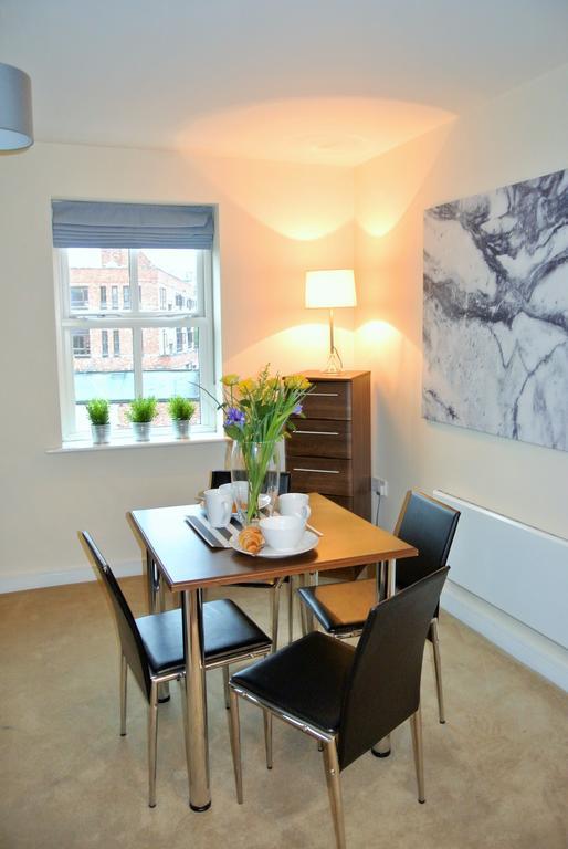 Oyo Approved Serviced Apartments Steam Mill Τσέστερ Εξωτερικό φωτογραφία