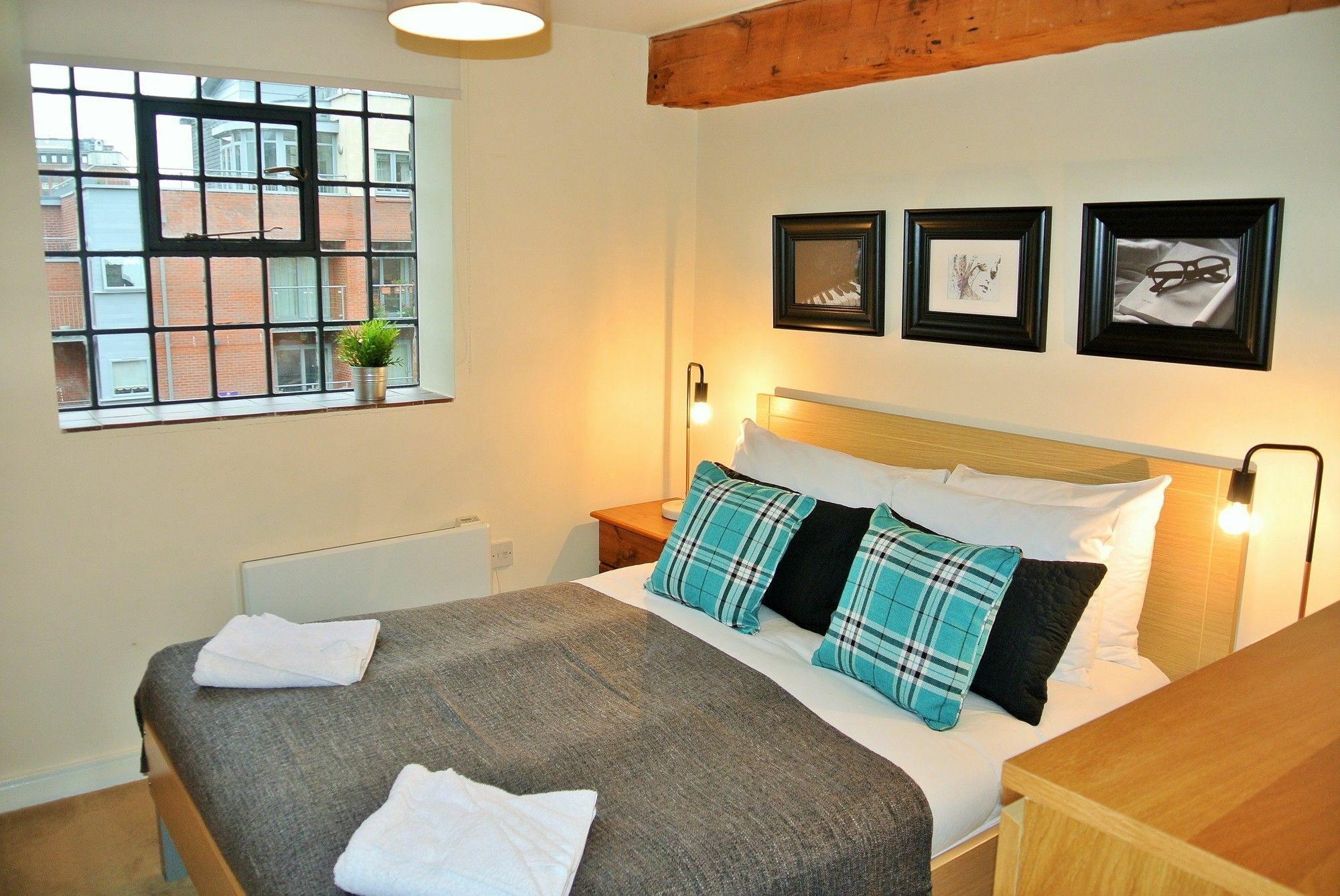 Oyo Approved Serviced Apartments Steam Mill Τσέστερ Εξωτερικό φωτογραφία