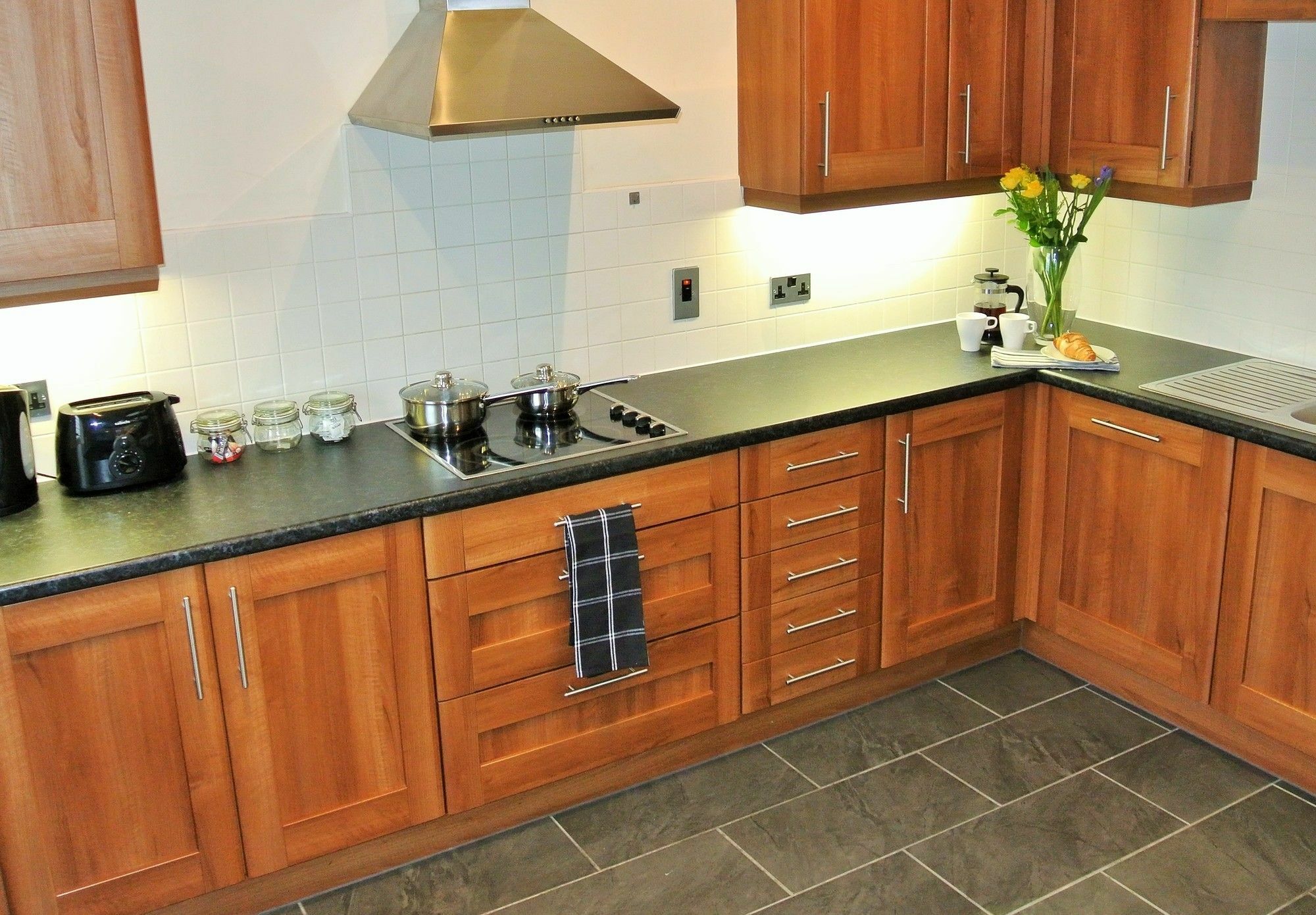 Oyo Approved Serviced Apartments Steam Mill Τσέστερ Εξωτερικό φωτογραφία